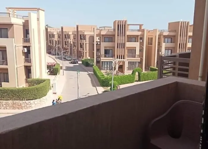 بالعين السخنة عائلي اقل فترة حجز 3 ليالي * עיין סוחנה